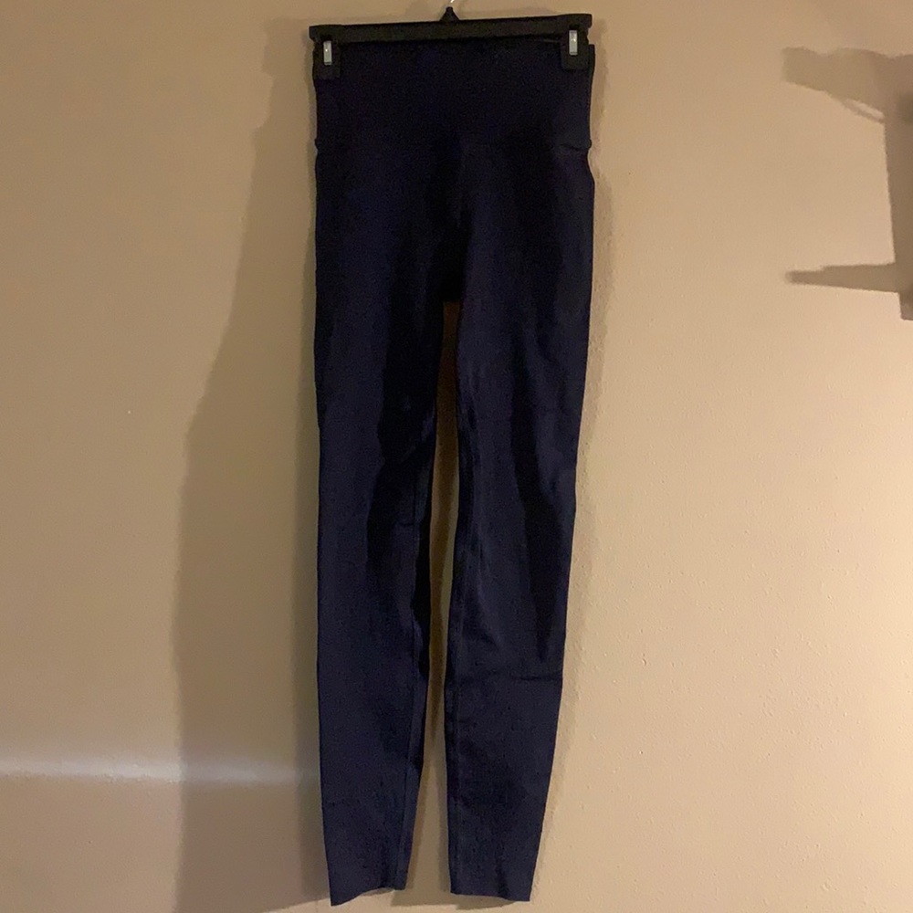 Fabletics sculptknit high-waist navy blue leggings